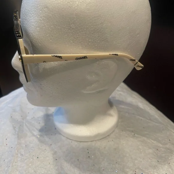 Ivory white gold sunglasses